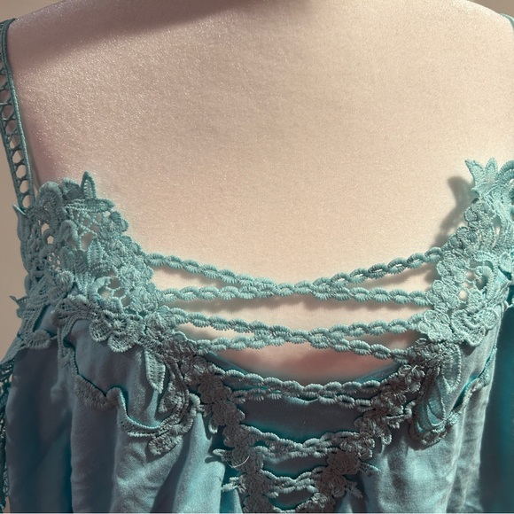 Plus Size Off Shoulder Top - Picture 2 of 8